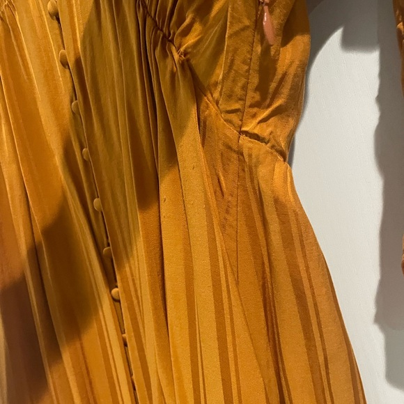 Joie Midi Dress with Sleeves - Picture 4 of 5